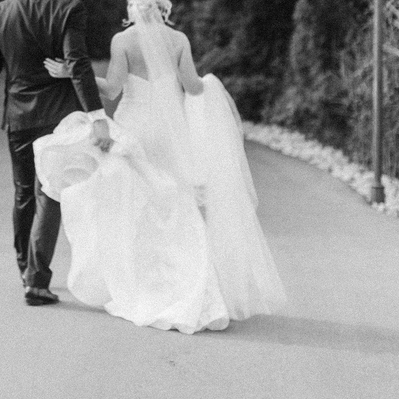 Anne barge Blue Willow mermaid wedding gown dress floral appliqué - Picture 10 of 13